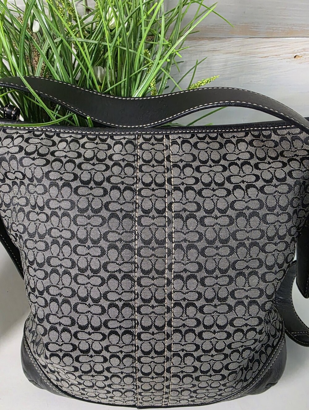 Coach excellent condition
